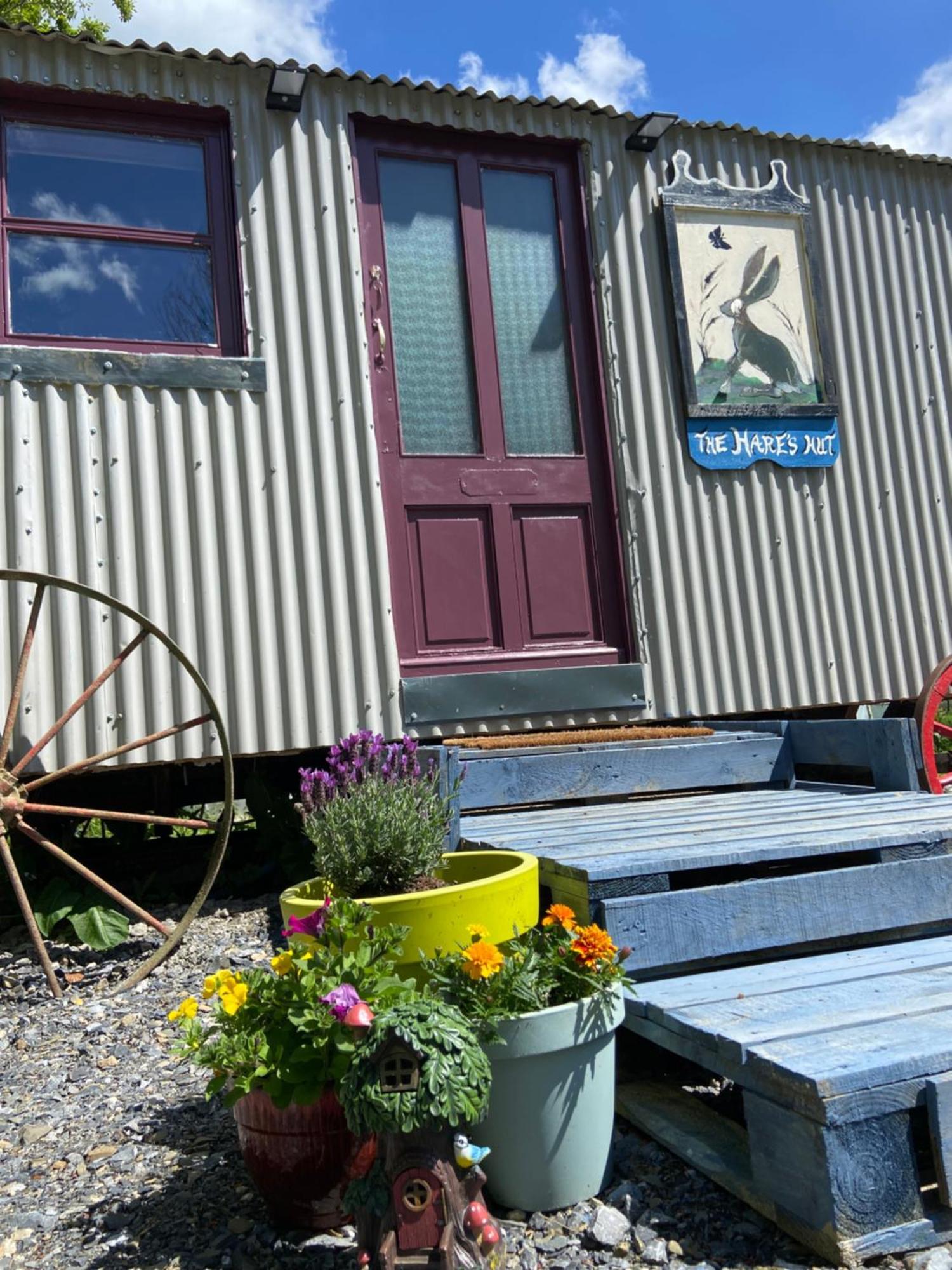 The Hares Hut At Carrigeen Glamping Kilkenny Exterior photo